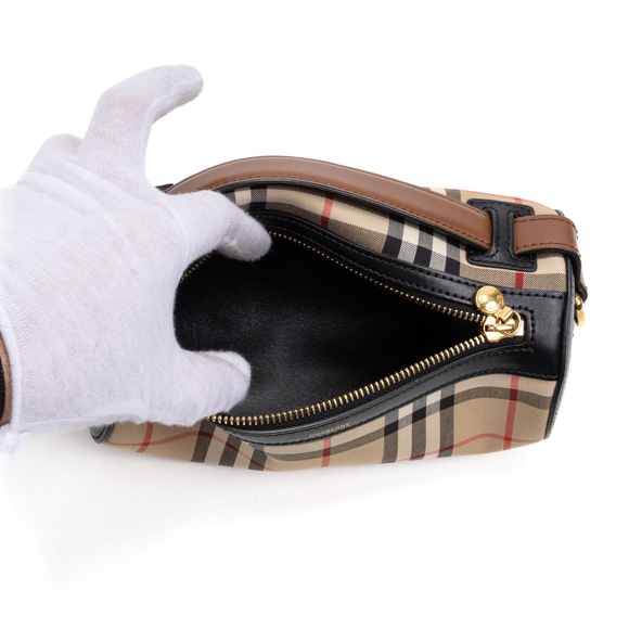 Burberry Barrel Bag Small - Picture 7 of 9